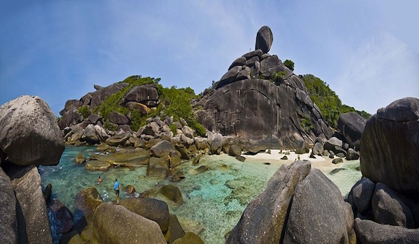 Elephant_rock_similan_islands