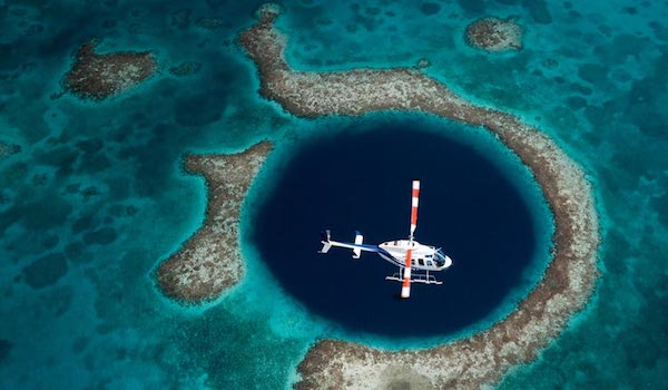 Blue_hole_belize